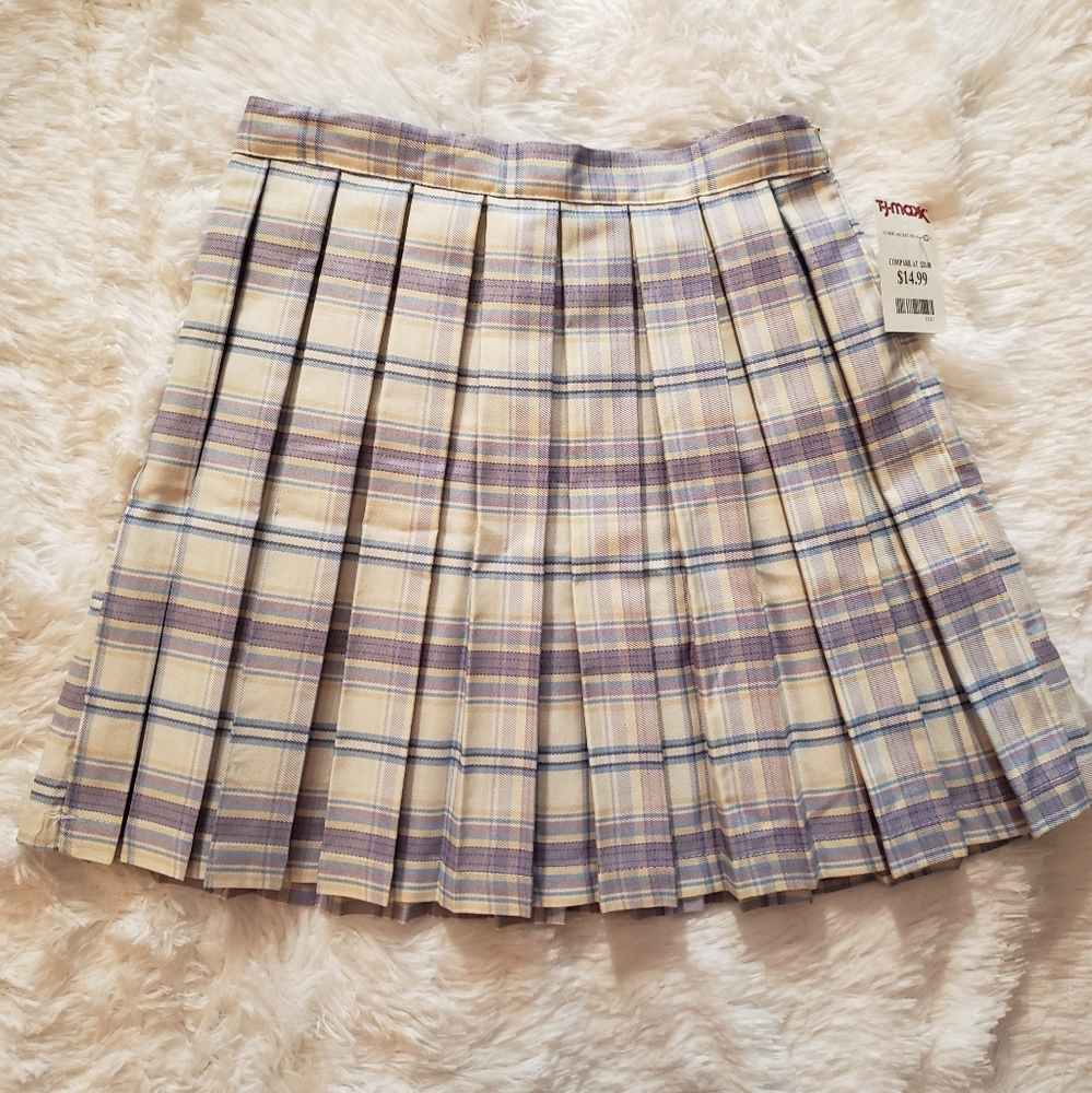 XS Plaid Purple Pleated Skirt